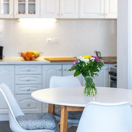 Jele Apartment *