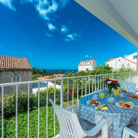Jele Apartment *